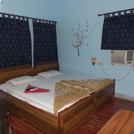 Aakash Ganga Holidays Hotel Calcutta Buitenkant foto