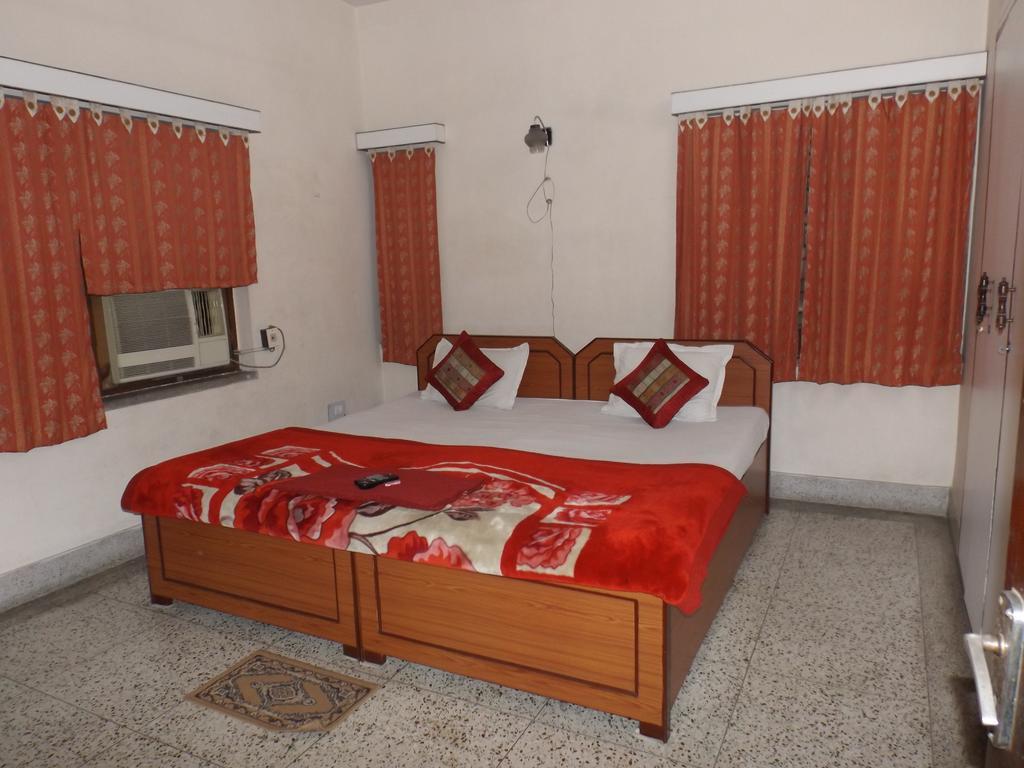 Aakash Ganga Holidays Hotel Calcutta Buitenkant foto